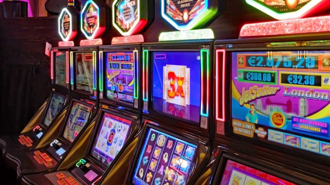 Strategies pour gagner aux machines a sous